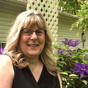 Meet your Posher, Julann